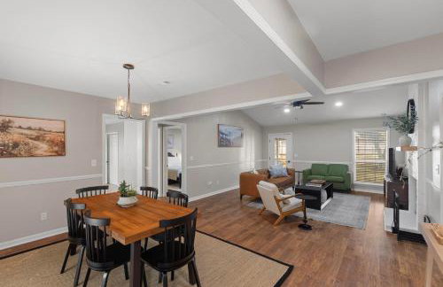 Renovated, Dog Friendly, Fenced Yard, Game RM - Foto 37