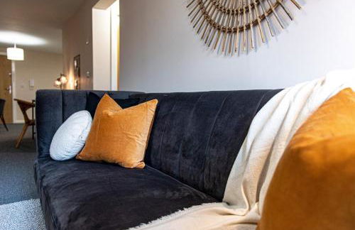 2 bedroom flat by Eccles Station with communal rooftop garden - Foto 10