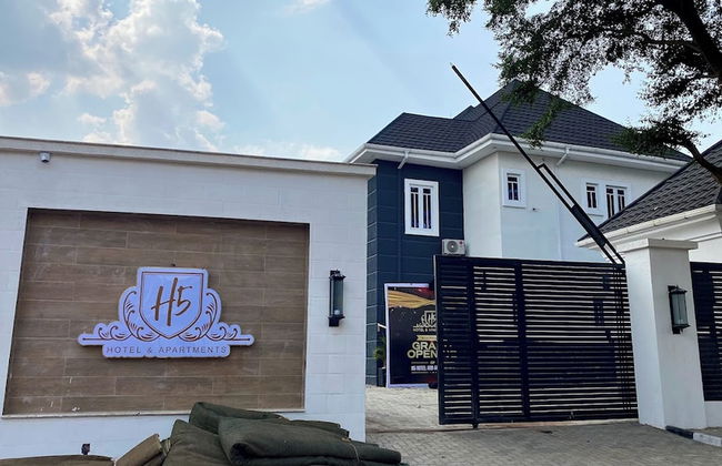 H5 Hotel and Apartments - Foto 1