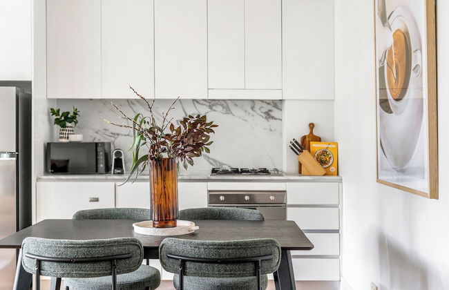 Crown Street Apartments by Urban Rest - Photo 17