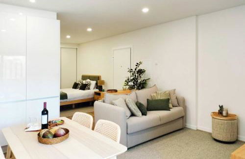 By the Sea - Foto 22