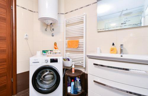 Apartman Lavanda sa bazenom i okućnicom 4* - Foto 23