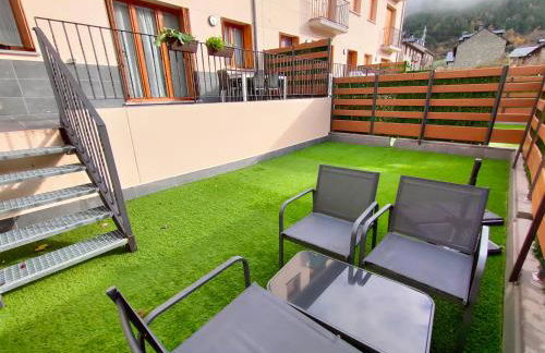 Jardín Araguás - Photo 1