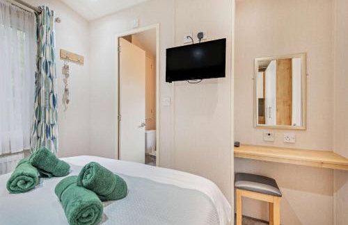 Maple Brook Lodge Sea Breeze Shorefield - Photo 15