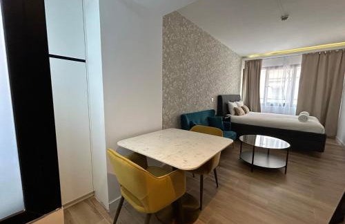 Renovated apartment in Madrid Center - Photo 5