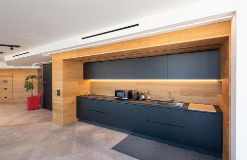 [Attico di Design] a 5 min da Centro e Fiera - Foto 9