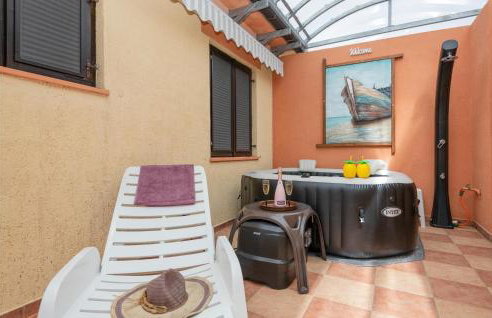 Amazing Home In Mijaca - Photo 26