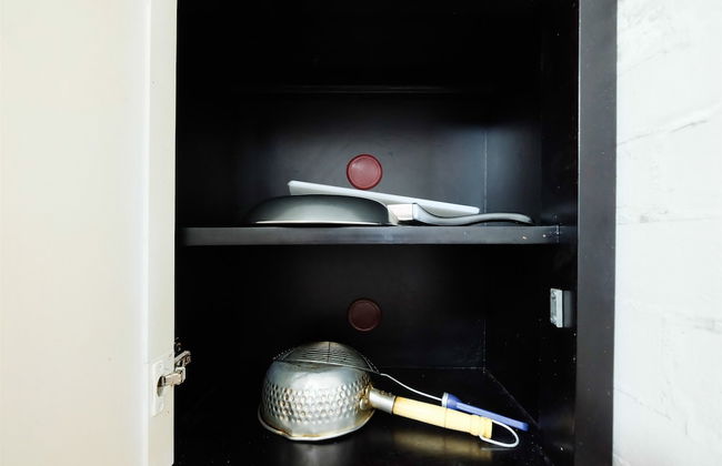 Studio Room at Sunter Park View Apartment By Travelio - Foto 9