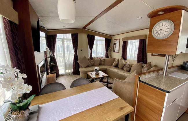 Captivating 3-bed Caravan at Golden Palm Skegness - Foto 20