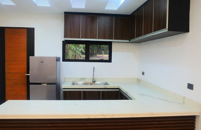 Aurora Villas and Cabin Resort - Photo 13