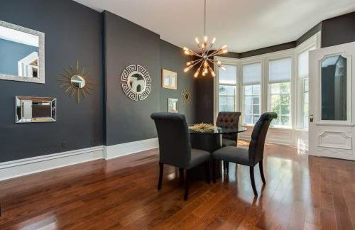 Downtown Historic Luxury Gem with Private Parking - Foto 5