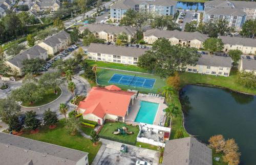 The Galactic Getaway, 3Bed, 2Bath Apartment, Free Parking, Heated Pool - Foto 6