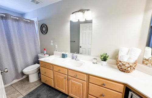 Modern Resort Condo - Pools, Courts & Scenic Views - Foto 39