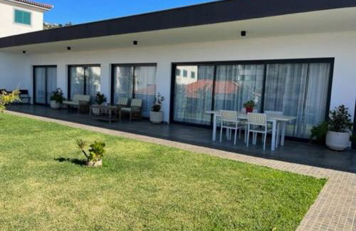 Moradia com piscina no Caniço - Foto 1