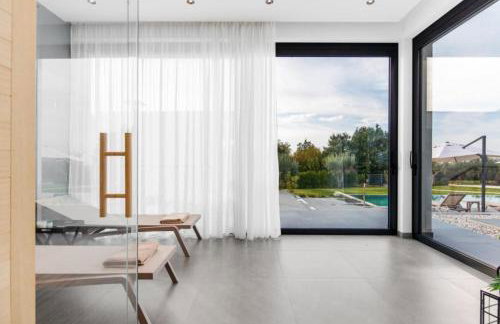 Villa Nura for 8 persons near Poreč with 36 m2 heated pool, with sauna & sea view - Foto 19