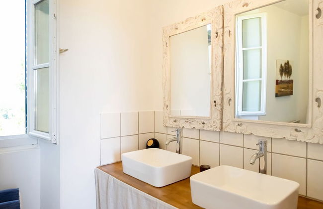 Holiday Home With Pool in Coubjours - Photo 14