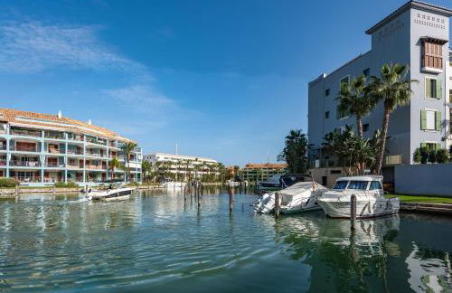 Seaside Sotogrande Retreat with pool - Foto 44