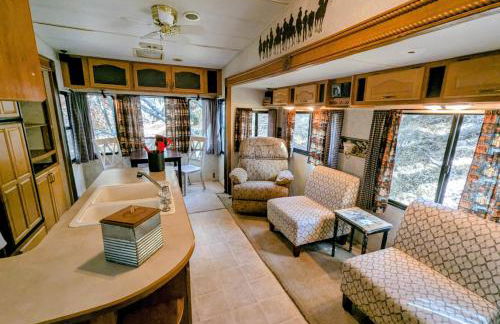 Sierra Escape RV - Photo 3