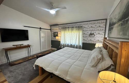 6 bedrooms! Family friendly! Spacious! PNW Rustic! - Photo 7