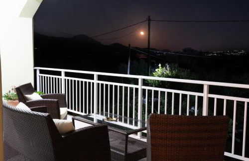 SEA & OLIVES HOUSE - Photo 24