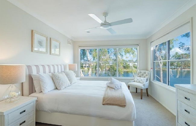 Noosa Entrance Waterfront Resort - Photo 53