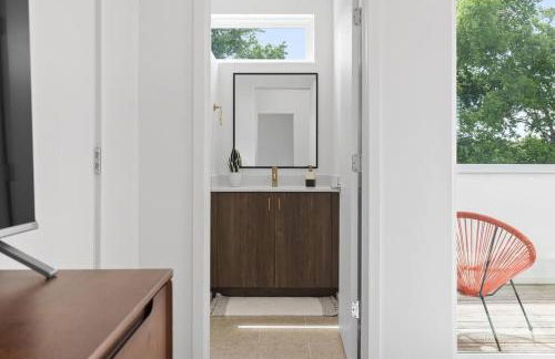 South Side Modern - Downtown Living - Amazing Location - Foto 31