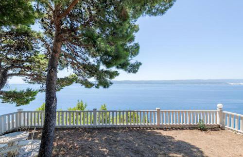 Above The Sea - Foto 48