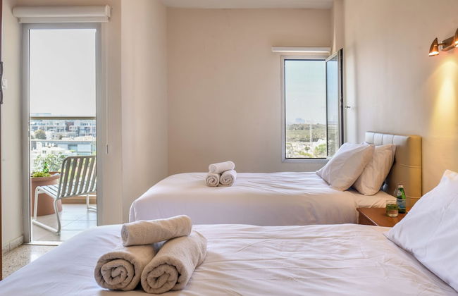 3BR SeaView Apt by the Beach by SeaNRent - Foto 6