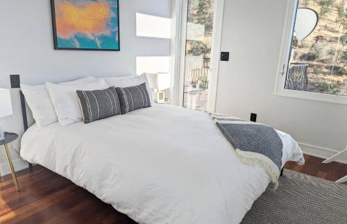 Serene Millerton Lake Villa w/ Panoramic Lake View - Foto 25