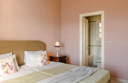 Nikolas by Vintage Travel - Photo 28