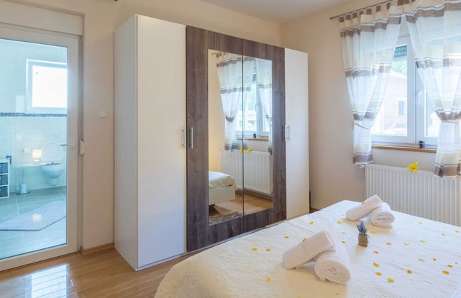 Beautiful Villa in Lisicic With Private Pool - Foto 5