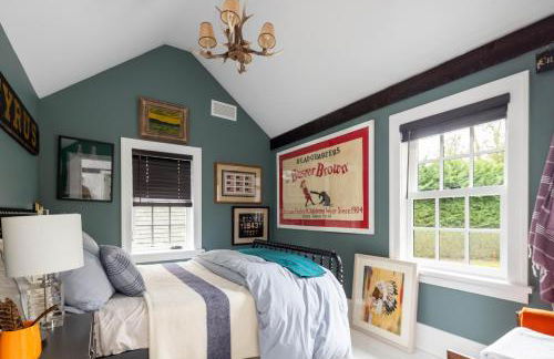 Bridgehaven Estate by Rove Travel - Luxe Home with Pool - Photo 22