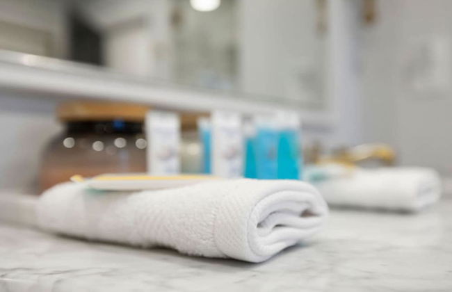 Elegant Spring Stay on Peaceful Retreat - Photo 80