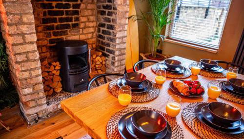 Boho Beach House Hot Tub, 3 Bedroom - Foto 3