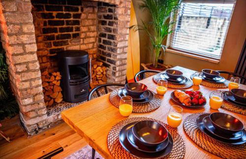 Boho Beach House Hot Tub, 3 Bedroom - Foto 3