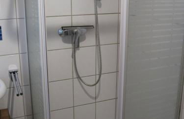 Ferienwohnung Aurich Sandhorst EG 2 Schlafzimmer mit Terrasse und Garten - Foto 15