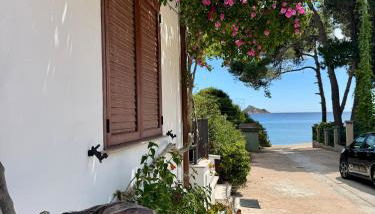 So close to the sea - Foto 2