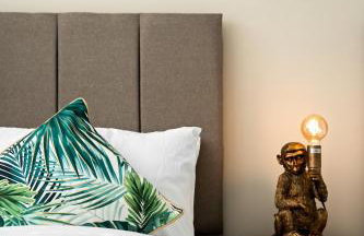 Luxury 4-Bed Family & Group Home-King or Twin Beds-Driveway, Garden-Near Gatwick - Foto 28