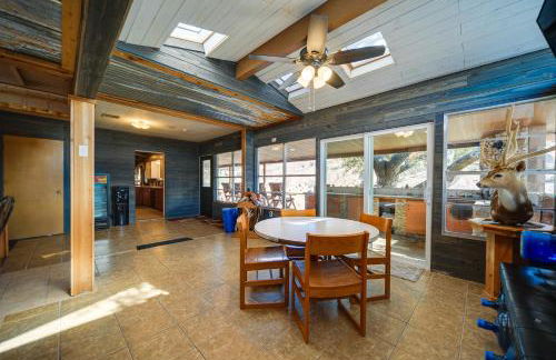 Rustic and Western House on Lake - Swim and Fish! - Foto 13