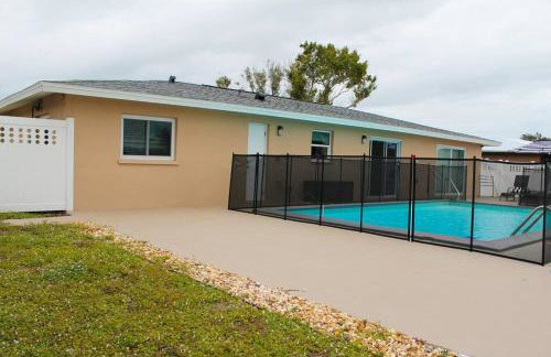 Rotonda Pool Oasis Near Beaches - Sleeps 9 - Foto 54