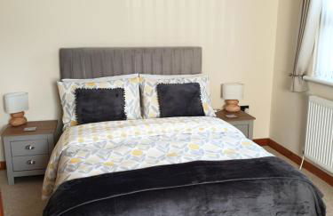 Cosy Pembrokeshire Home - Photo 9