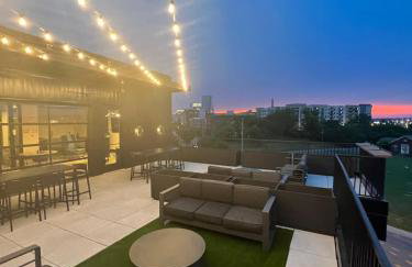 Muse- Morgan Wallen Speakeasy and Giant Balcony - Foto 22