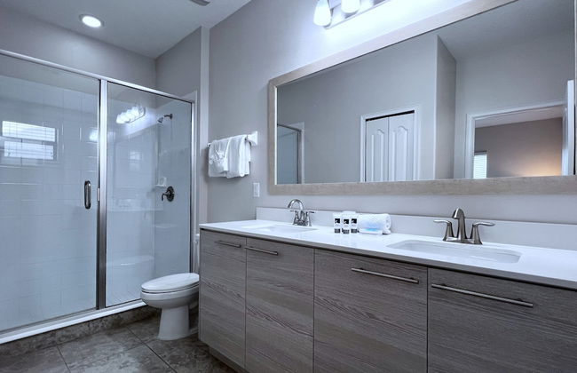 Balmoral Resort-186kb 5 Bedroom Home by RedAwning - Photo 15