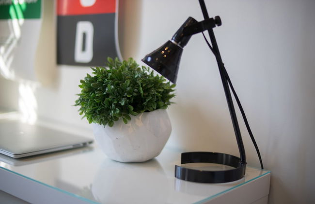 Applewood Suites - The Ossington Loft - Photo 11