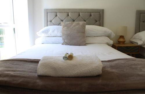 The Ivy Abode, Stylish 2-Bed Apartment Free Parking - Foto 2