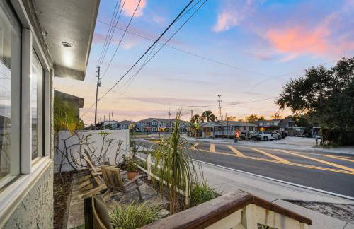 Downtown Dunedin Escape – Shops, Trails & Beer - Photo 10