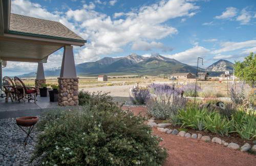 The Fishing House Buena Vista Home with Mtn Views! - Foto 1