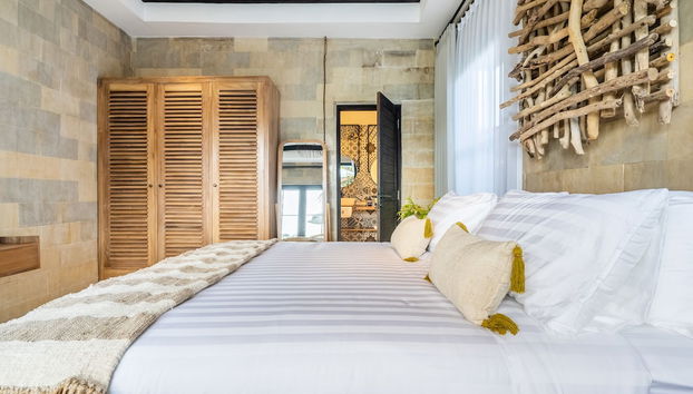 Rumah Villa by EVDEkimi - Quiet Ubud escape with Pool and Outdoor lounge - Foto 4, Camera