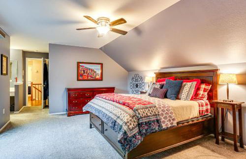 Spacious Family Home with Deck and Yard in Littleton! - Foto 14