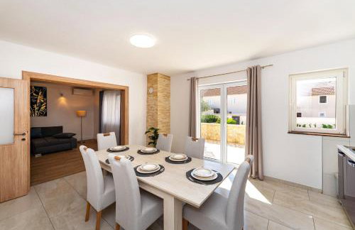 MY DALMATIA - Holiday home Briscola with private pool and amazing outside kitchen - Photo 13